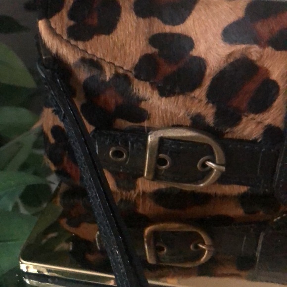 NWOT MAURIZIO TAIUTI ITALIAN LEATHER CALF HAIR CLUTCH/WRISTLET - Picture 2 of 5